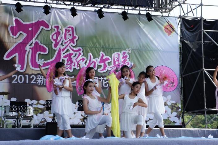 2012新竹縣客家桐花祭 兩萬民眾熱情參與健走賞桐聽音樂會